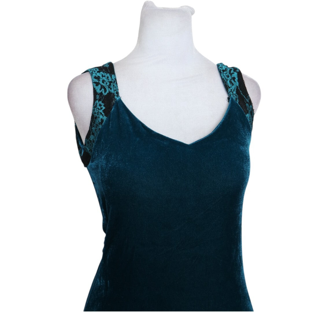 Teal Bloom Elegance