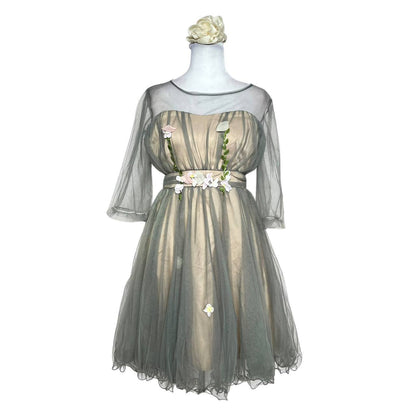 Floral Mesh Elegance