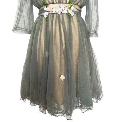 Floral Mesh Elegance