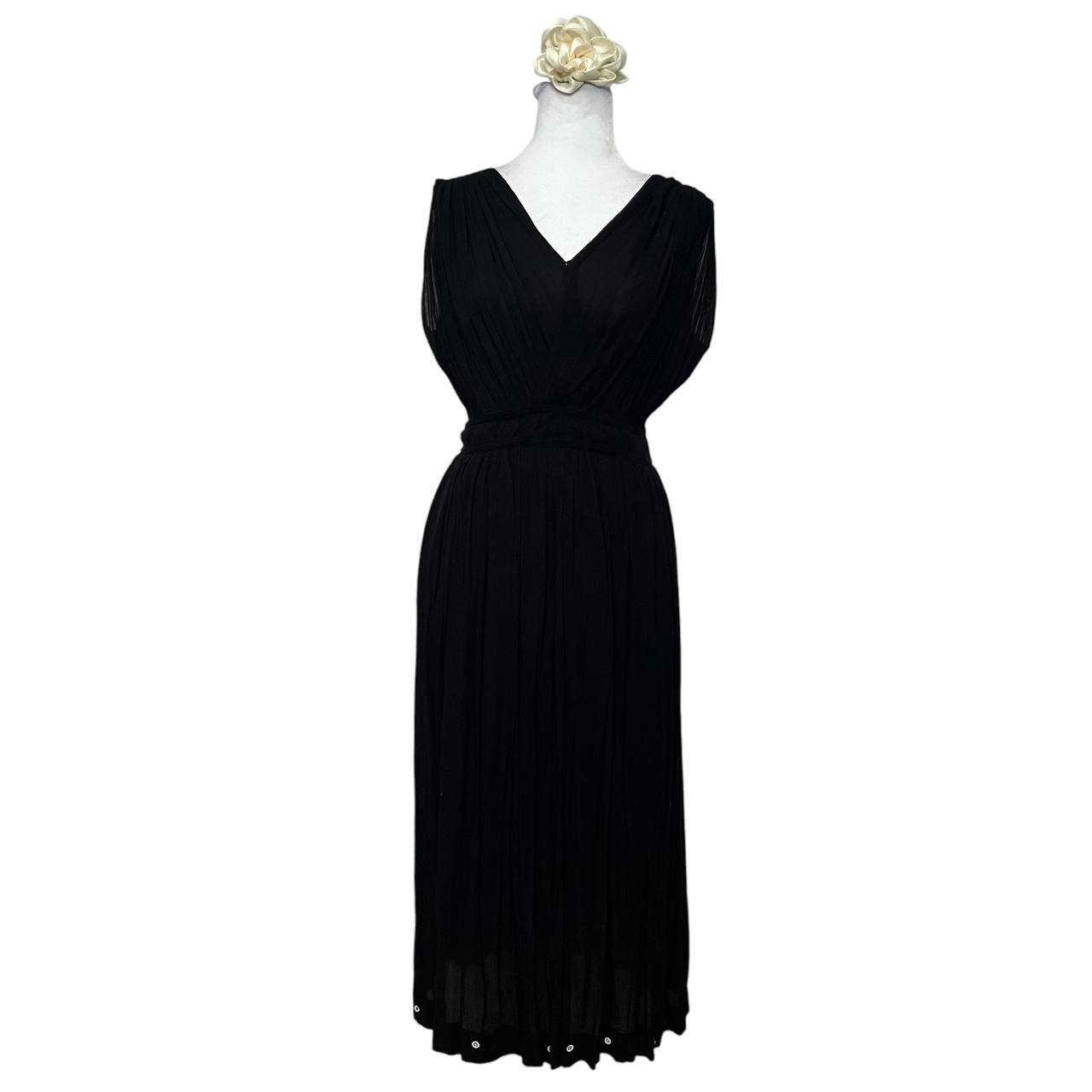 Black Sleeveless Calf-Length Dress