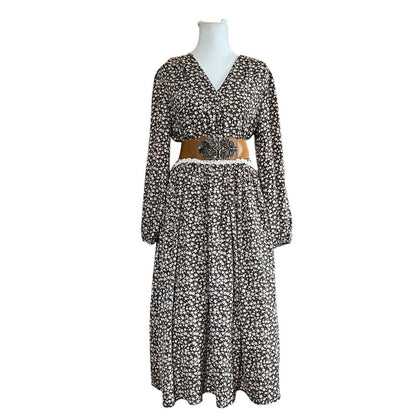 Floral Victoria Midi Dress with V-Neck
