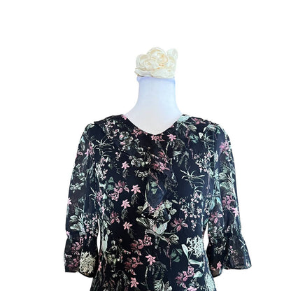 Elegant Floral  Half Sleeves