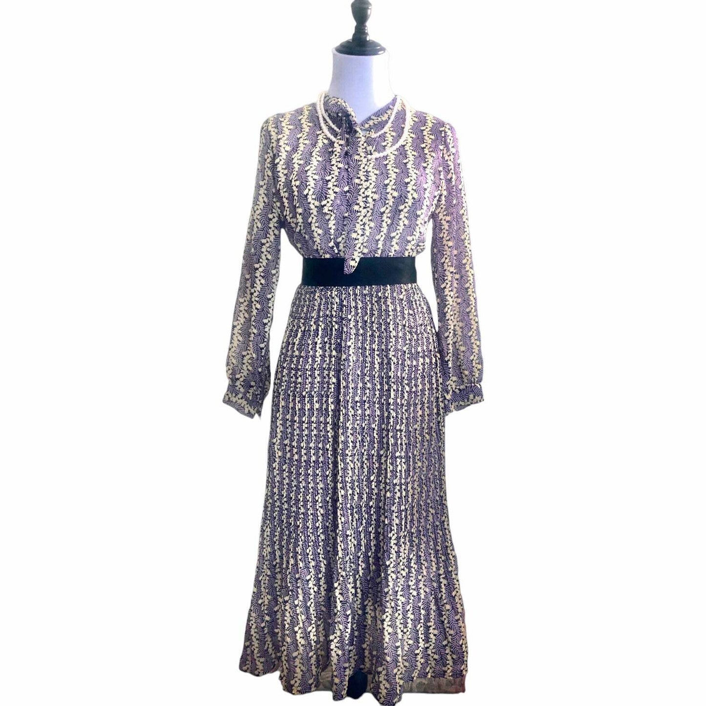 Vintage Purple Floral Pleated Dress
