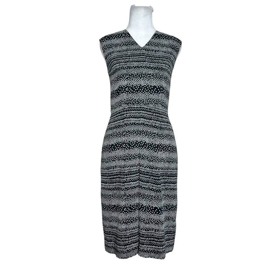 Sleeveless Patterned V-Neck Dress
