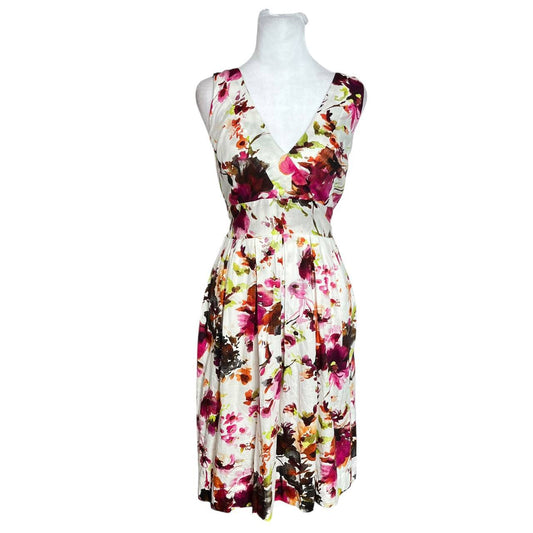 Sleeveless Floral V-Neck Dress