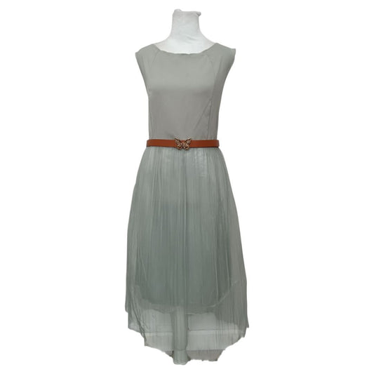 Light Sleeveless Flared Dress