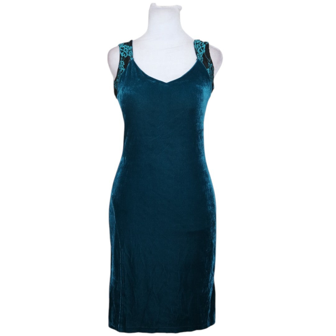 Teal Bloom Elegance