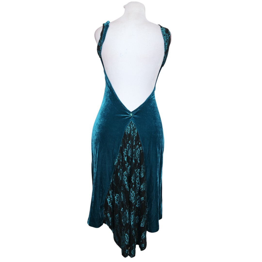 Teal Bloom Elegance