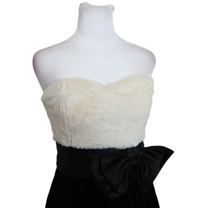 Velvet Lace Charm