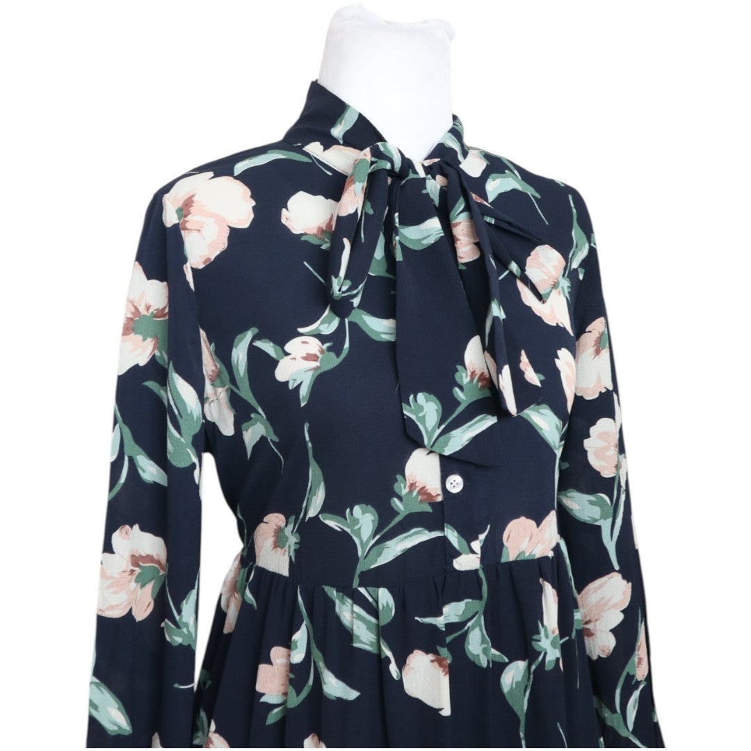 Dark Floral Charm