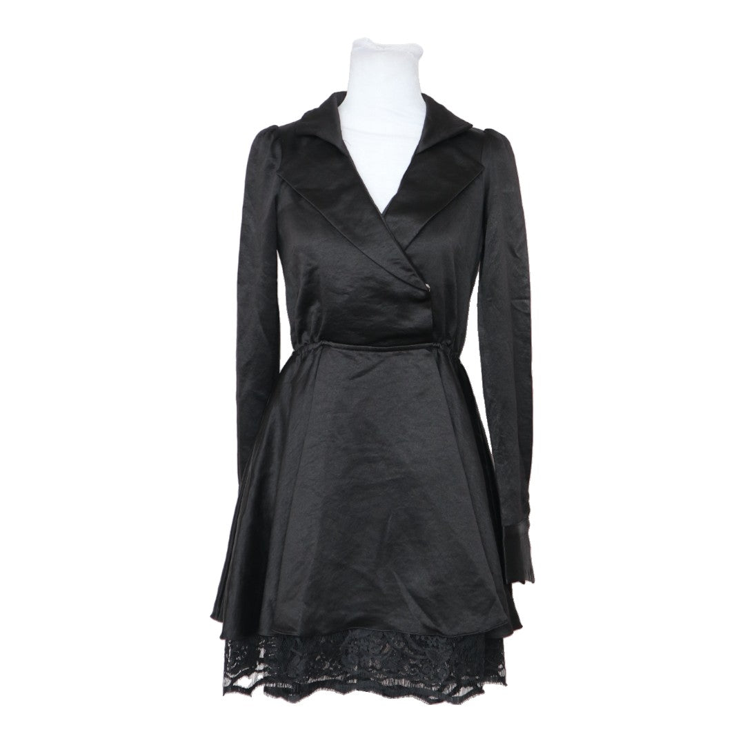 Blazer Lace Elegance